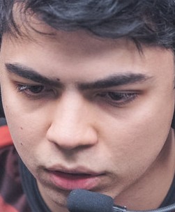 Face of dans
