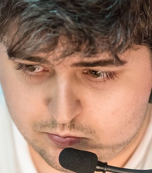 Face of Skyer