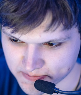 Face of Kira