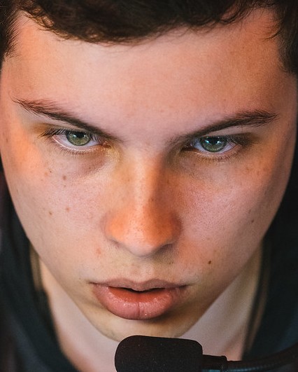 Face of Riyev