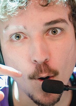 Face of micaO