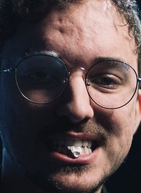 Face of micaO