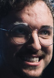 Face of micaO